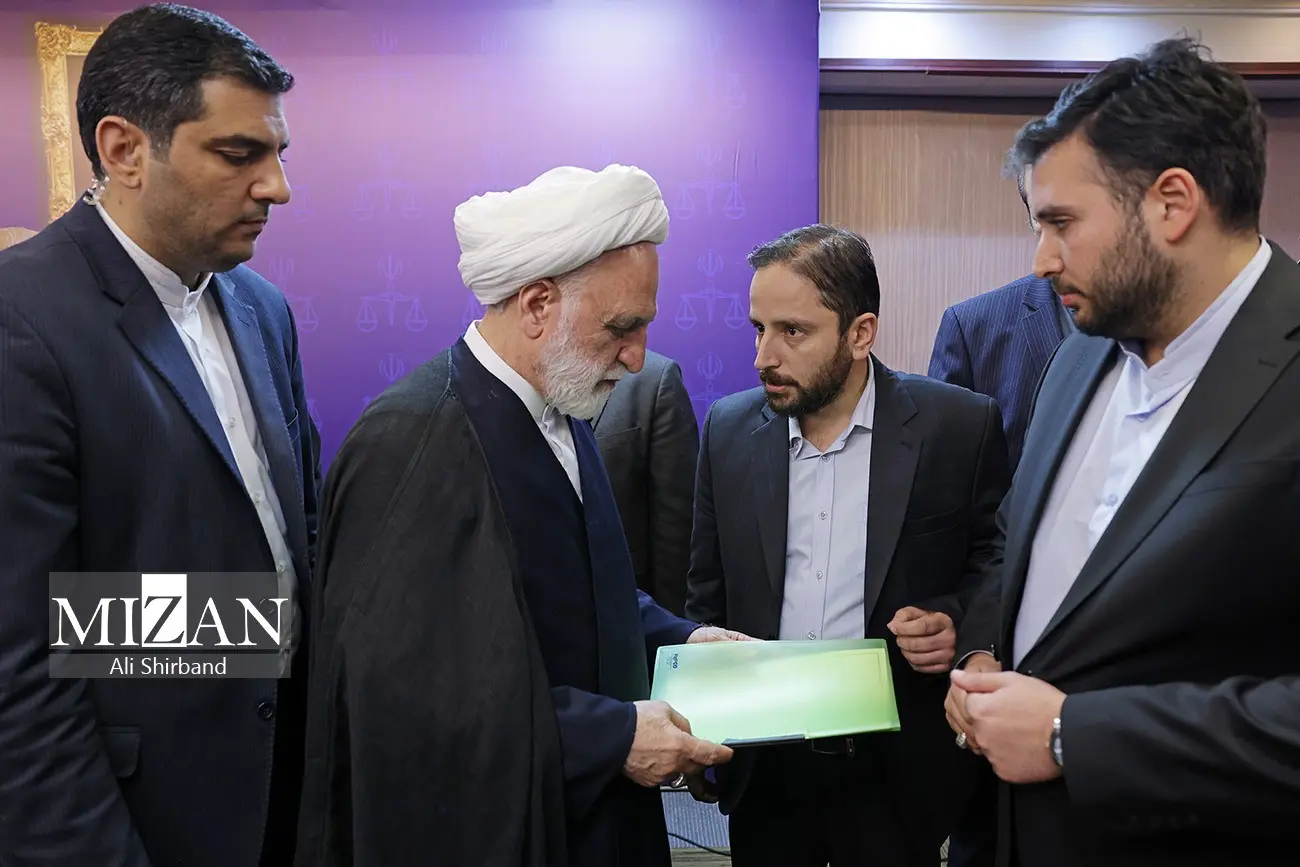  هم‌اندیشی رئیس قوه قضاییه