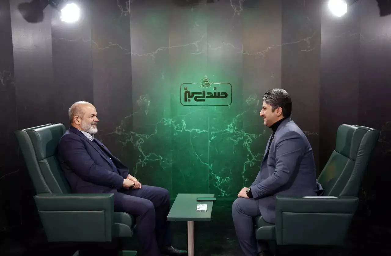 بازدید وزیر کشور از هلدینگ رسانه ای پارسینه