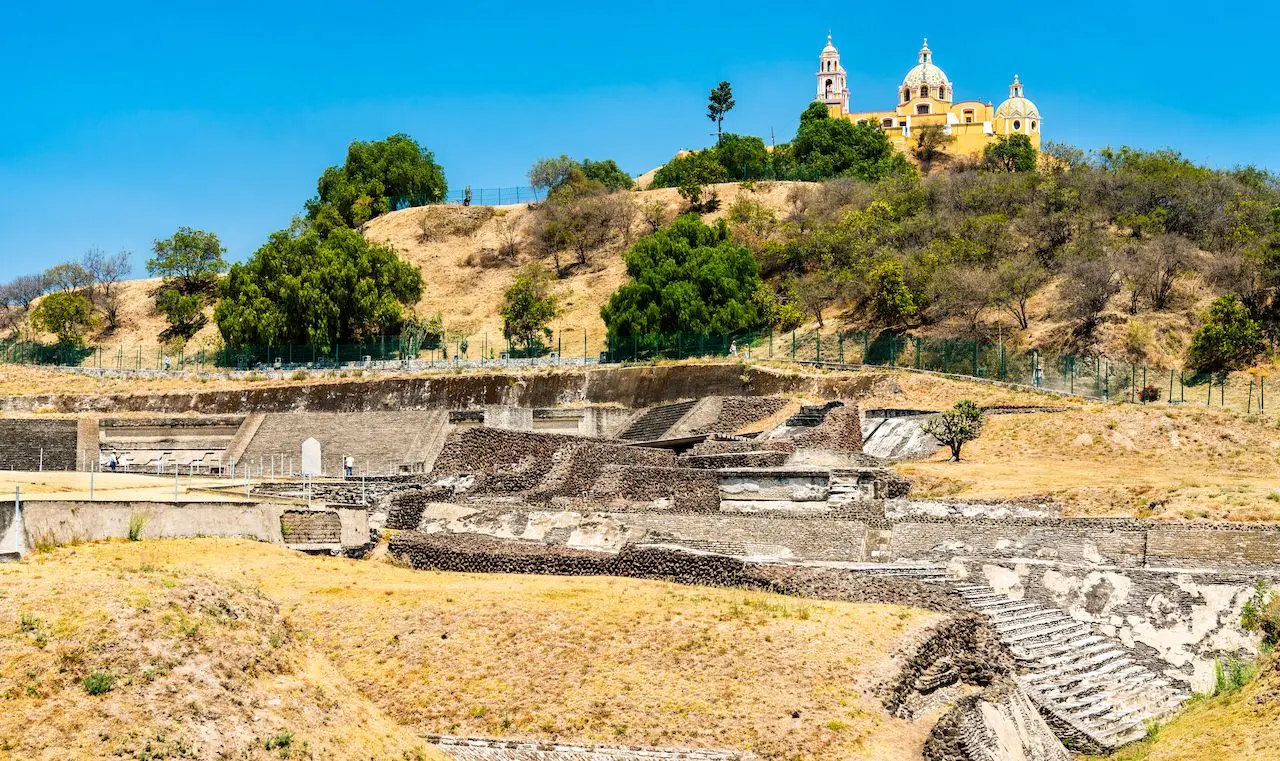 Great-Pyramid-of-Cholula-Mexico (1)