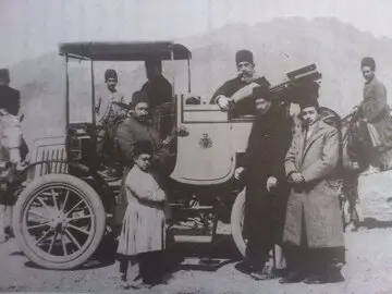 نخستین خودروی وارداتی به ایران در زمان مظفرالدین شاه+ عکس