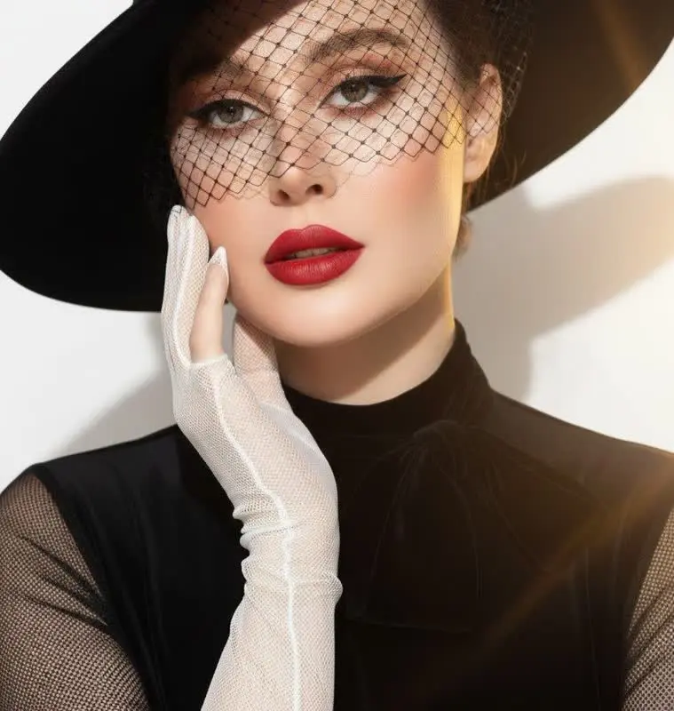 «آرام جعفری؛ برگ‌های پاییز هم با قصه‌های او جان می‌گیرند» +عکس