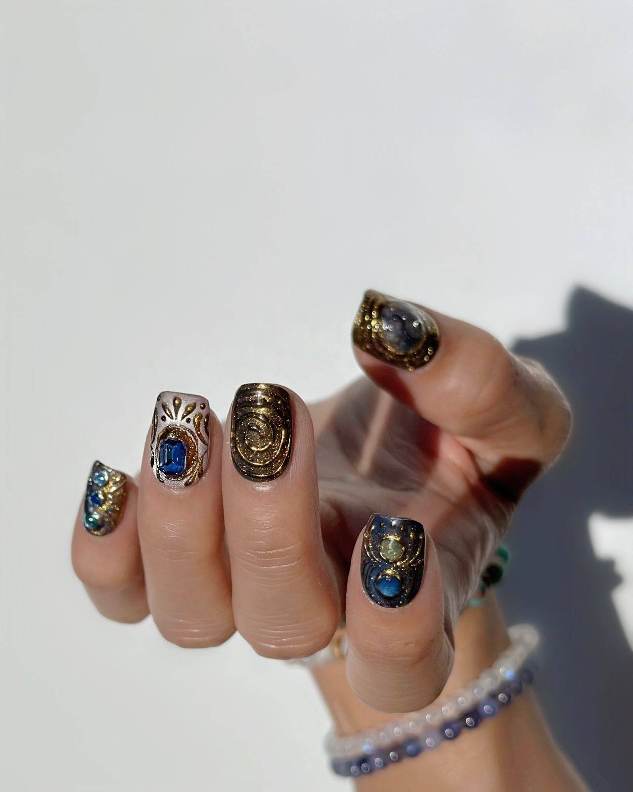 d8d93ca7-ed8e-4b45-b27d-caef1a332afc