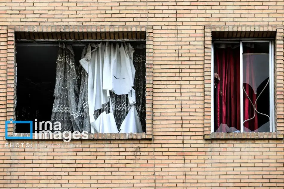 پنجره+شکسته