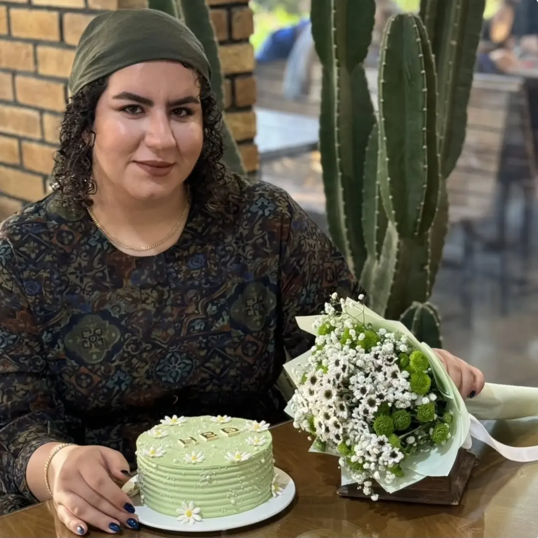 جشن تولد بامزه صهبا شرافتی ، روناک سریال نون خ!