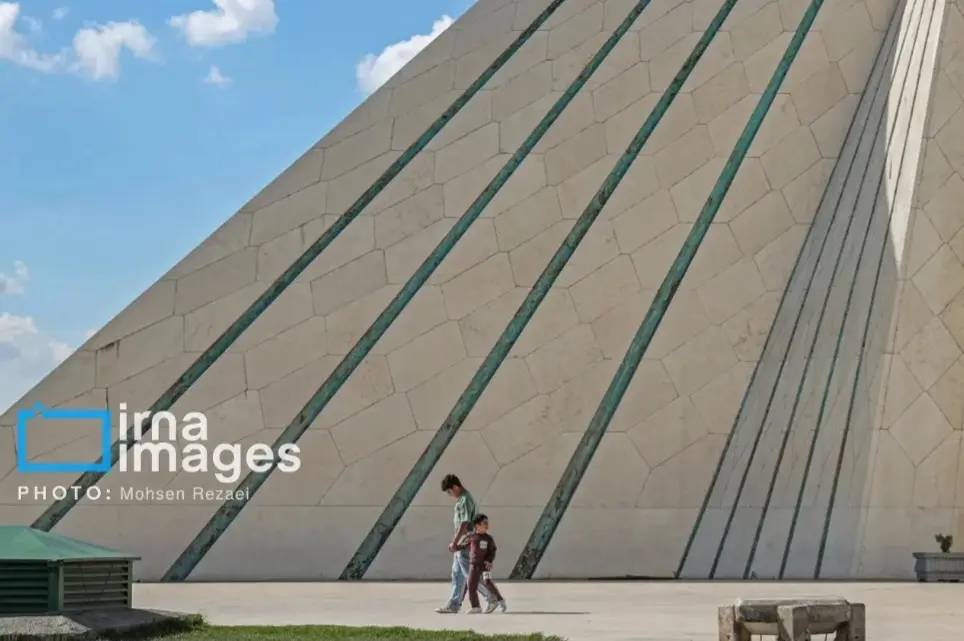 Screenshot_۲۰۲۶۰۴۰۸_۲۲۵۱۱۶_Chrome