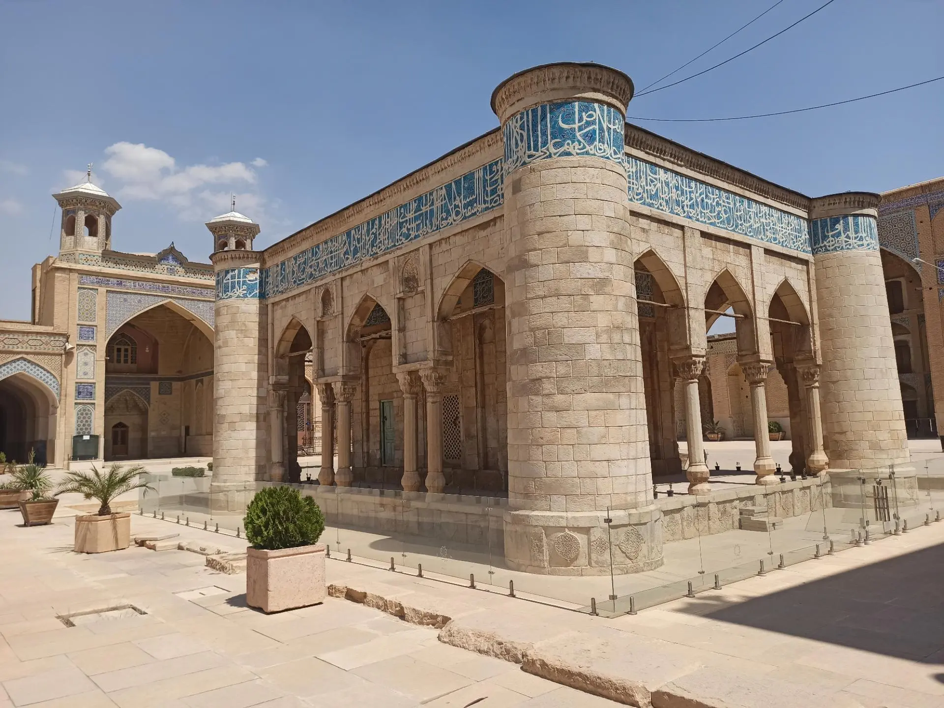 426174_1051237--مسجد-جامع-عتیق