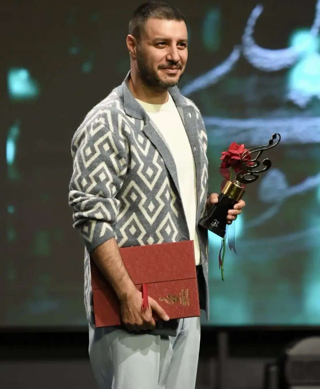 Screenshot_۲۰۲۵۱۲۲۲_۱۹۰۸۱۷_Chrome