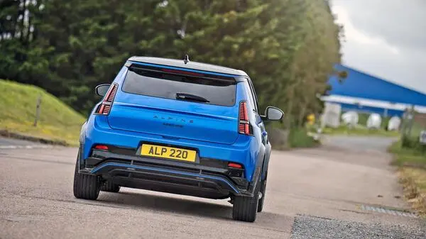 a99d141db32f4c018f83493f75f64172