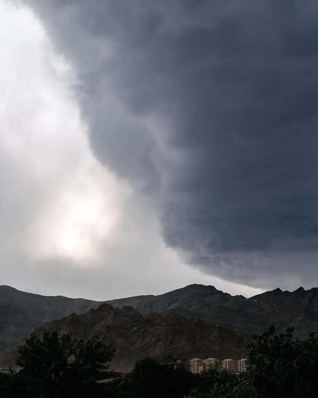 کوچه های بهاری تفت