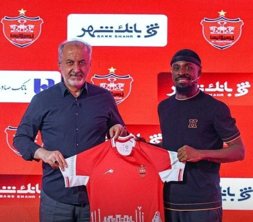 جزئیات جدید از تبعید بازیکن بیمار پرسپولیس به روی سکو + عکس