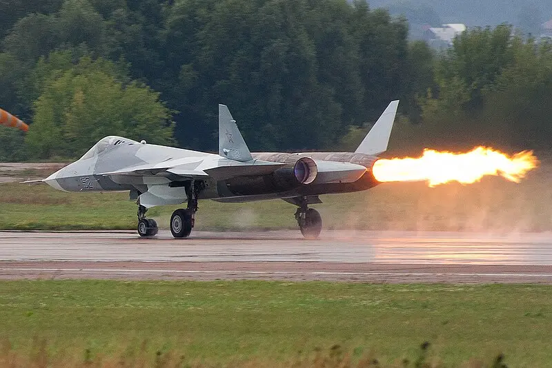 PAK_FA_T_50_compressor_stall_on_MAKS_2011