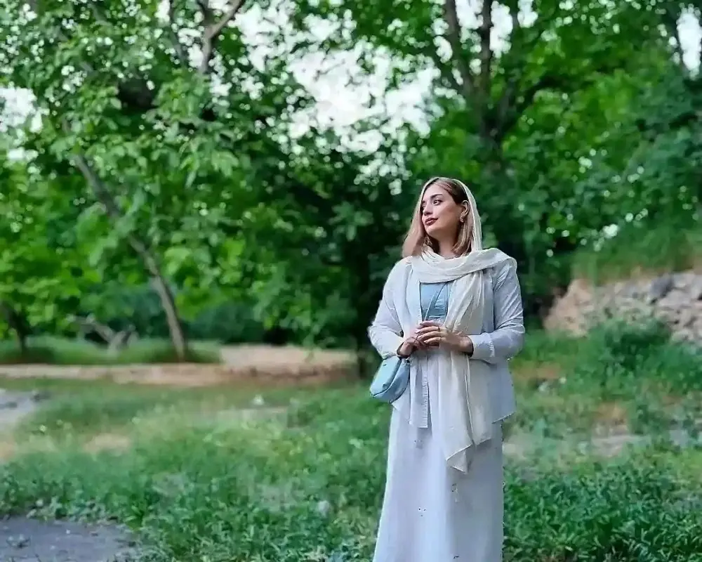 ناهید-محمودی-در-دل-طبیعت-1