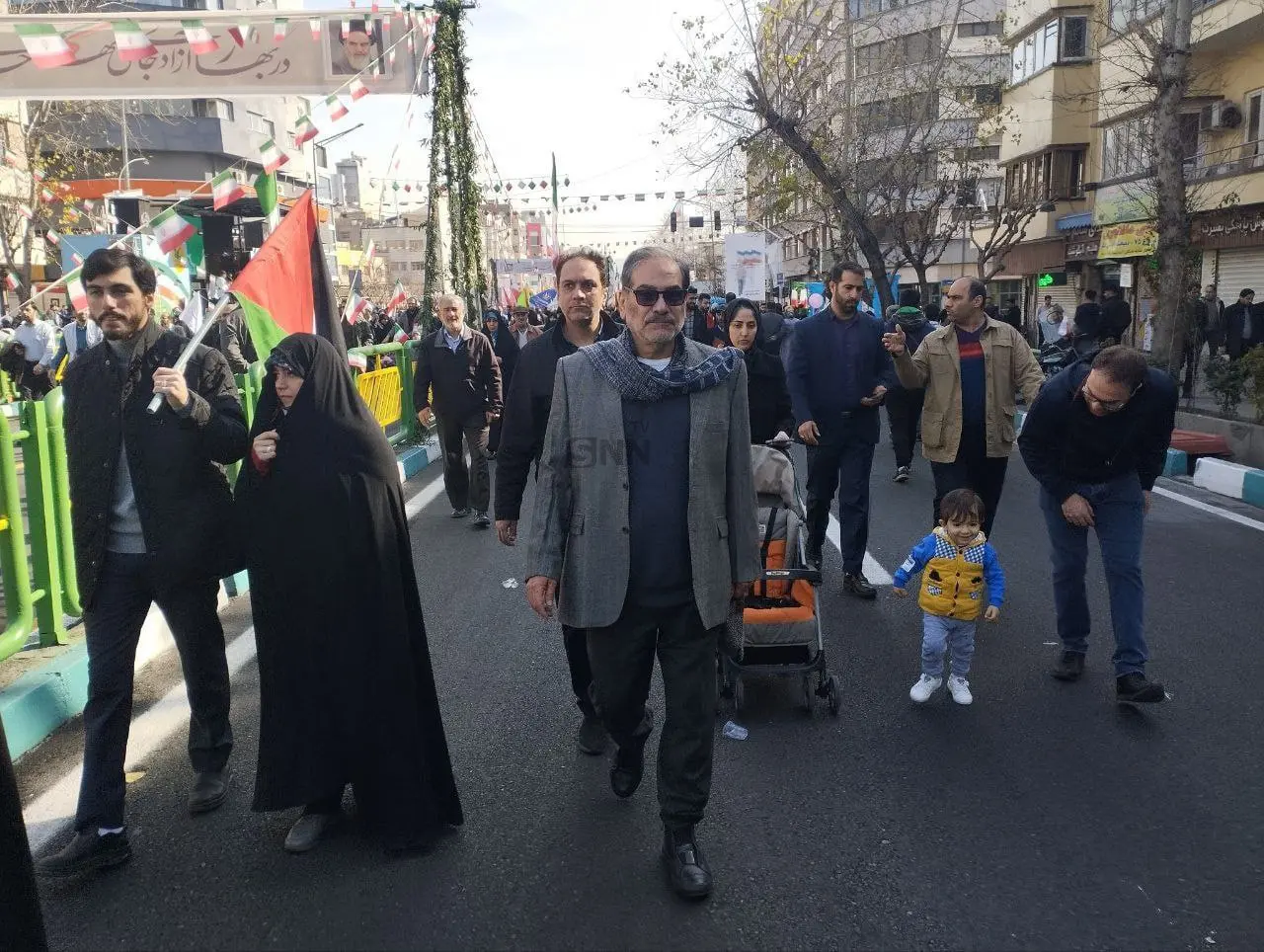 حضور مسئولان کشوری در راهپیمایی 22 بهمن
