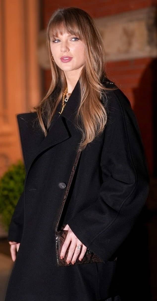 ab6f51a9-345b-46e3-80ab-fa102c9a30fe