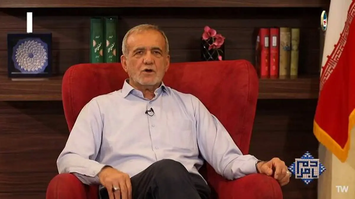 با مشارکت مردم و همکاری نخبگان از بحران خارج میشویم