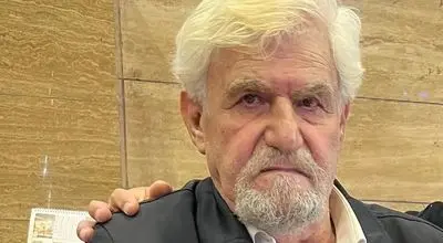 عنایت بخشی، جوان و باابهت در کنار لیلا فروهر