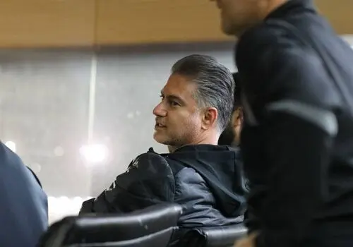  کارشناس داوری صحنه‌های مشکوک فولاد - پرسپولیس/ کارت قرمز صحیح بود؟ یک پنالتی سوخت؟ 