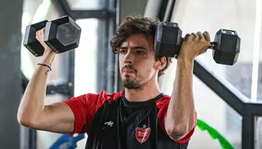 استقلالی‌ها باید خدا را شکر کنند که پزشک‌های پرسپولیس را در اختیار ندارند | مگر باکیچ رباط صلیبی پاره کرده؟