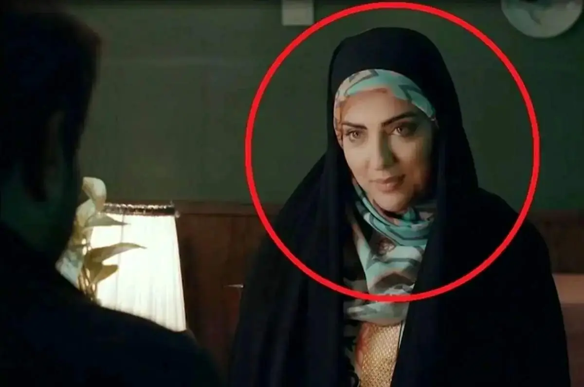 سلفی‌های پی‌درپی هلیا امامی در ماشین لاکچری‌اش خبرساز شد!