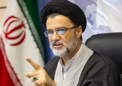 عضو تیم مذاکرات به ادعای نبویان درباره تنگه هرمز واکنش داد