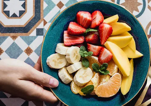 ۵ میوه مفید برای درمان طبیعی کبد چرب

