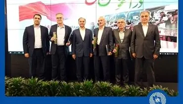 واژه معرفت و ایثار در وجود آزادگان معنا می‌شود