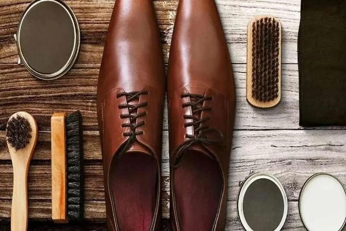 راههای تمیز کردن کفش چرم