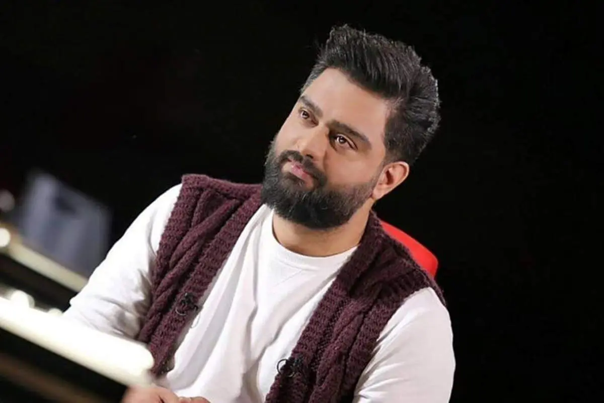 مجری معروف: وطن که نداشته باشی هیچ چیز نداری؛ امروز بیشتر مفهوم خاک را می‌فهمم