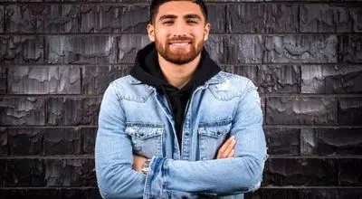 یک توپ به جهانبخش بدهید!