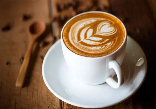 بالاخره قبل از صبحانه قهوه بنوشیم یا نه؟
