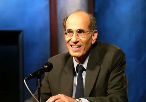 واکنش جیجی حدید به افشای نامش در پرونده اپستین | حالم دارد بهم می‌خورد!