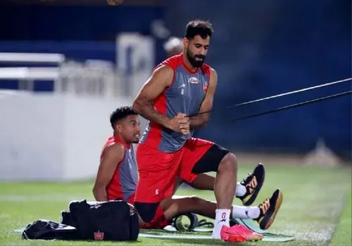 پرسپولیس با شمشیر به جنگ تانک می‌رود