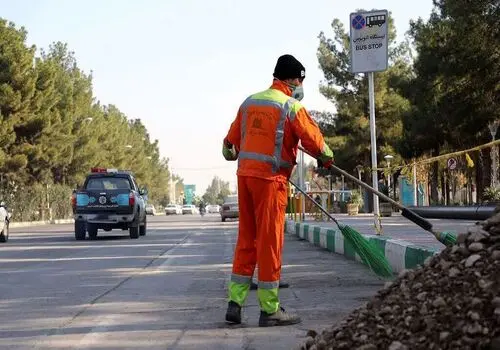 تصویری که شبانه از یک آقازاده واقعی در خیابان ثبت شد