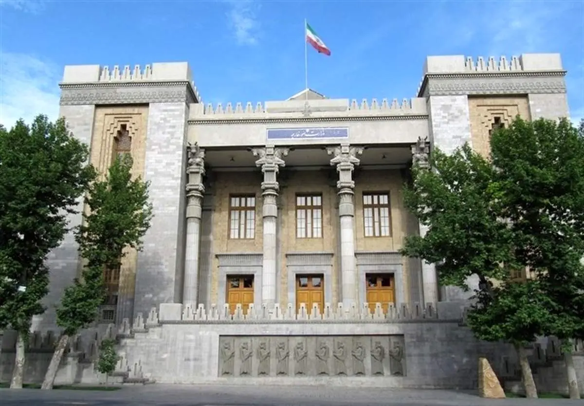راز تابآوری سیاست خارجی ایران: هویت تاریخی، دینی و ملی