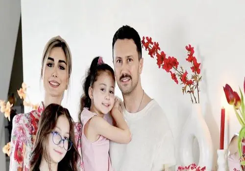 میز شیک و لاکچری تولد شاهرخ استخری؛ عکس خانوادگی که همسرش منتشر کرد!