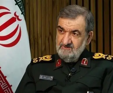 محسن رضایی: دولت در شرایط حساس اقتصادی قرار دارد