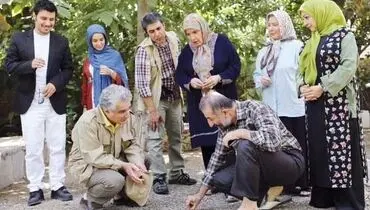 حال و هوای متفاوت یک بازیگر در مراسم وداع؛ از قرائت «اهدنا الصراط المستقیم» تا بدرقه رهبر شهید