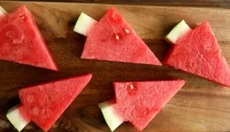 آموزش برش هندوانه شب یلدا با چند ترفند ساده + فیلم