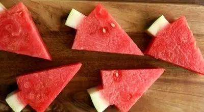 آموزش برش هندوانه شب یلدا با چند ترفند ساده + فیلم