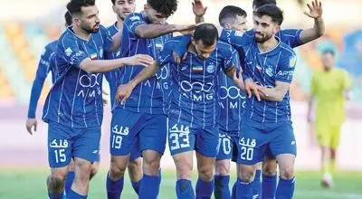کار استقلال برای آماده‌ کردن تیم سخت شد