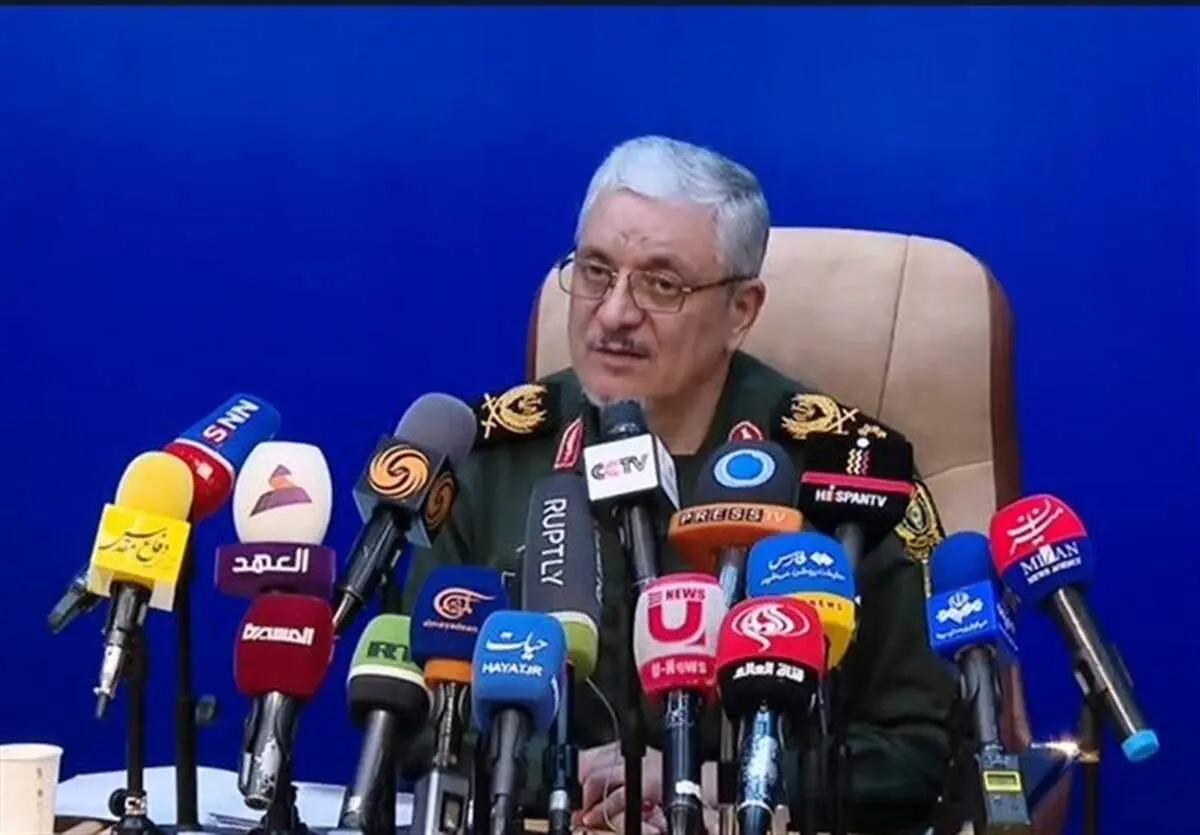 طلایی‌نیک: توان تسلیحاتی نیروهای مسلح بالاست؛ تولید سلاح ادامه دارد
