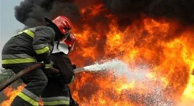 آتش سوزی در یک مغازه و مهمانسرا در خیابان سعدی