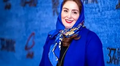 قاب دوستانه ژاله صامتی و فرناز رهنما در یکی از کافه های شهر