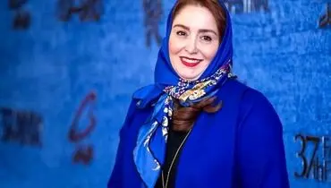 قاب دوستانه ژاله صامتی و فرناز رهنما در یکی از کافه های شهر