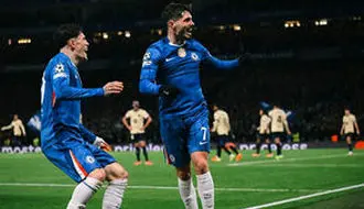 روباه بازیگوش، مهمان ناخوانده چلسی - بارسلونا شد/ویدیو 