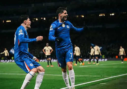 روباه بازیگوش، مهمان ناخوانده چلسی - بارسلونا شد/ویدیو 