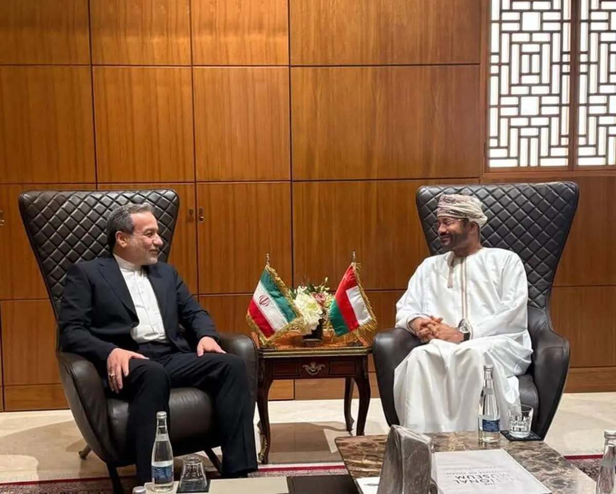 دیدار وزرای خارجه ایران و عمان؛ تأکید بر گسترش همکاری‌های دوجانبه


