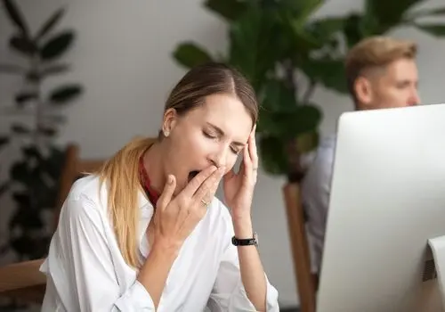 خطر خمیازه کشیدن مکرر را دست کم نگیرید