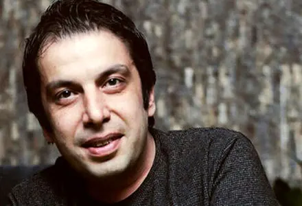  ماجرای جنجالی گل کشیدن عباس جمشیدی‌فر در کانادا + فیلم