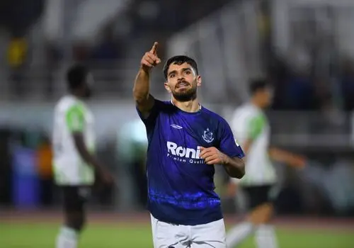 مهاجم اسبق پرسپولیس به فجرسپاسی پیوست